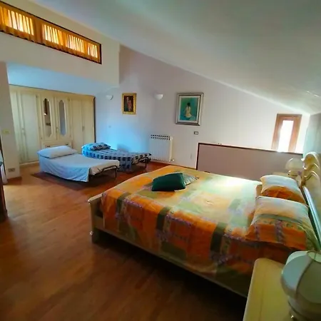 Sweet Cade Apartment