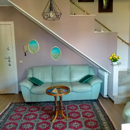 Sweet Cade Apartment